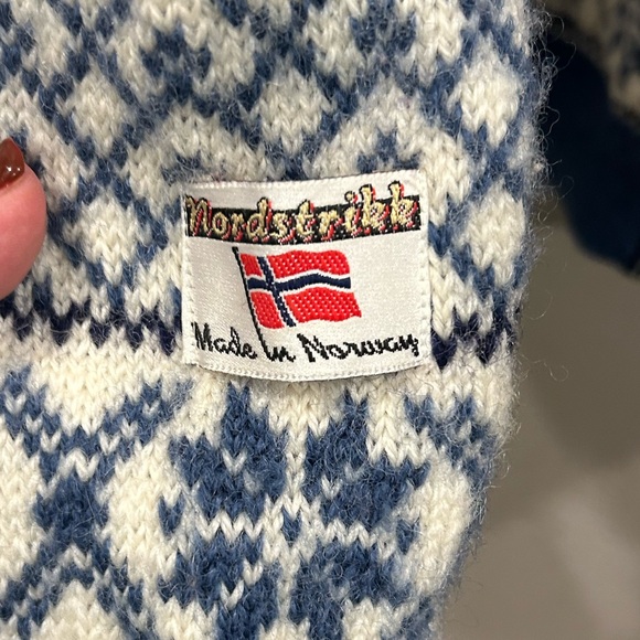 Vintage NORDSTRIKK Norway nordic wool metal clasp cardigan sweater LARGE - Picture 3 of 16
